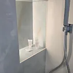 לינה וארוחת בוקר Mava