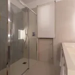לינה וארוחת בוקר Mava