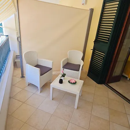 Mava Bed & Breakfast